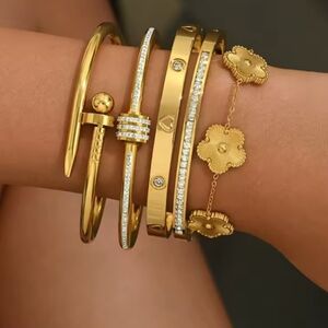 Gold Floral Bracelet